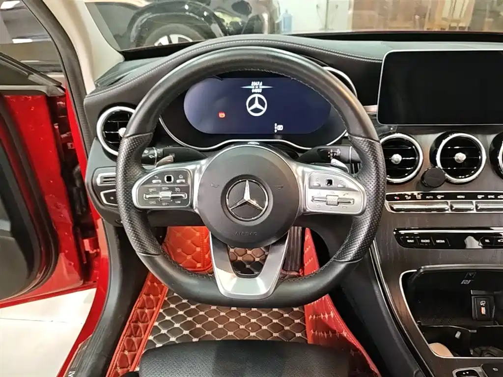 Mercedes-Benz C-Class — фото 11