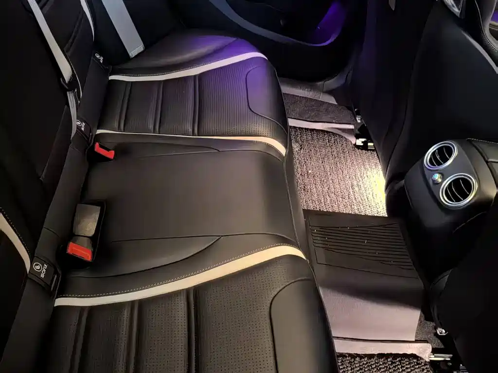 Mercedes-Benz C-Class AMG — фото 4