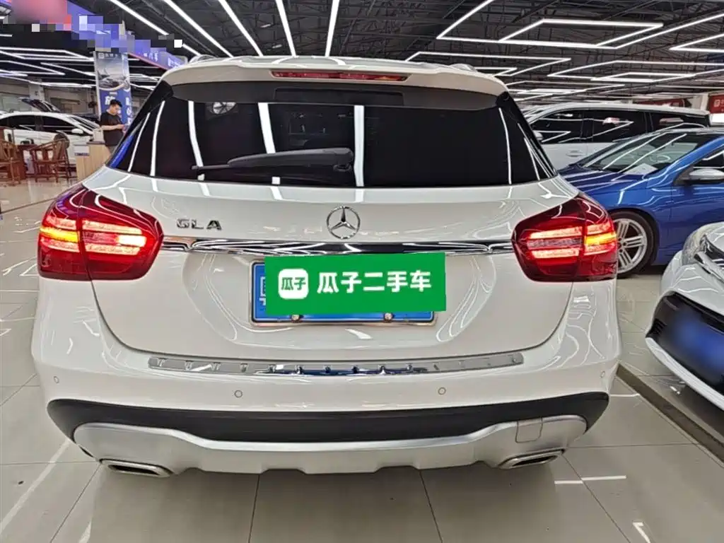 Mercedes-Benz GLA — фото 6