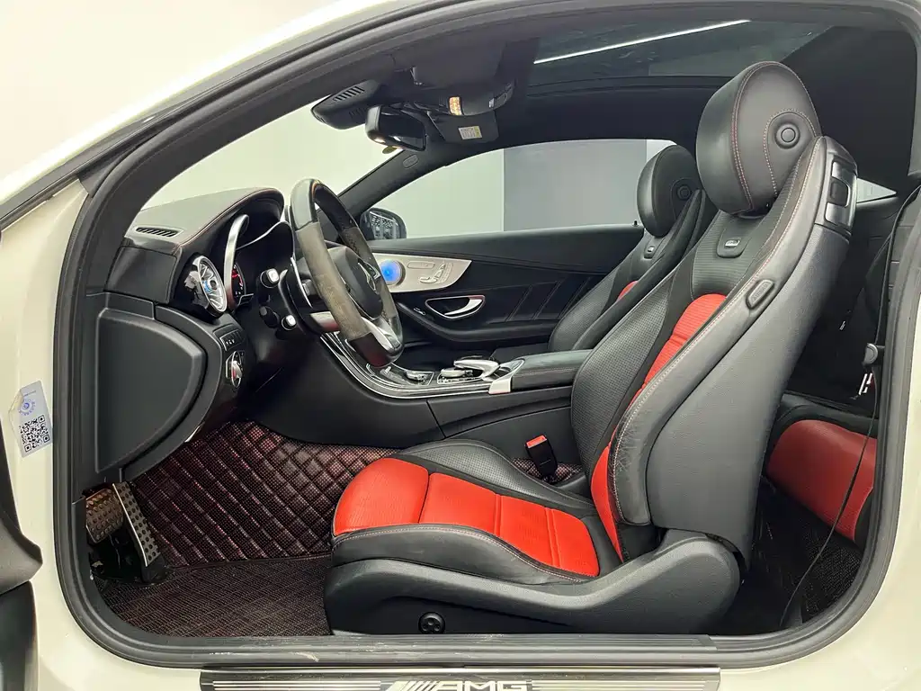 Mercedes-Benz C-Class AMG — фото 13