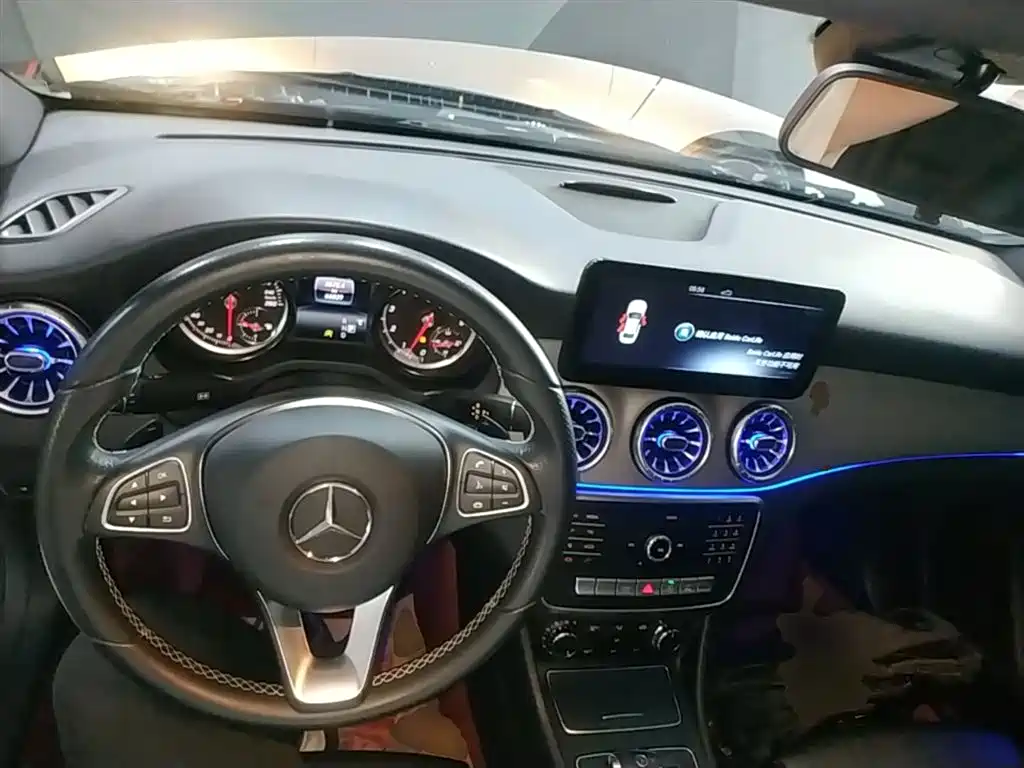 Mercedes-Benz CLA (Import) — фото 10