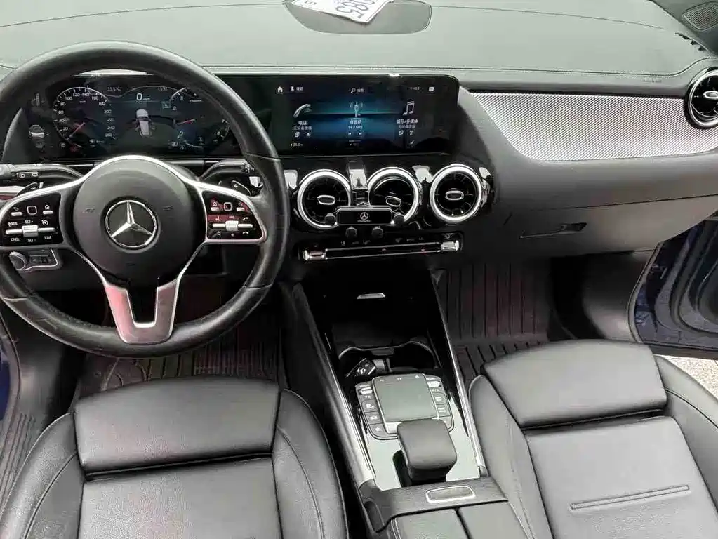 Mercedes-Benz GLA — фото 5