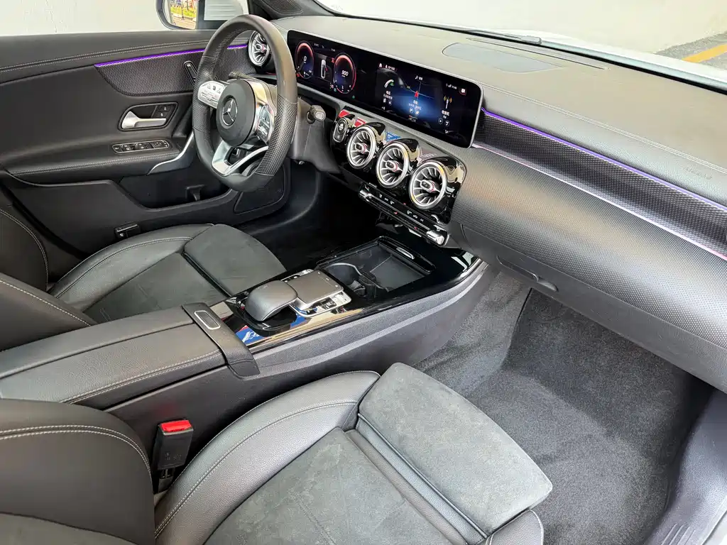 Mercedes-Benz A-Class — фото 13
