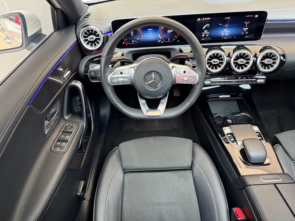 Mercedes-Benz A-Class — фото 10