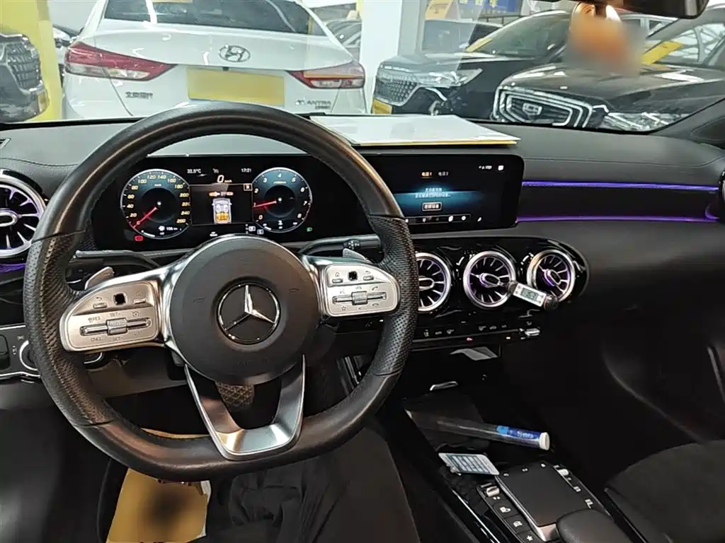 Mercedes-Benz A-Class — фото 10