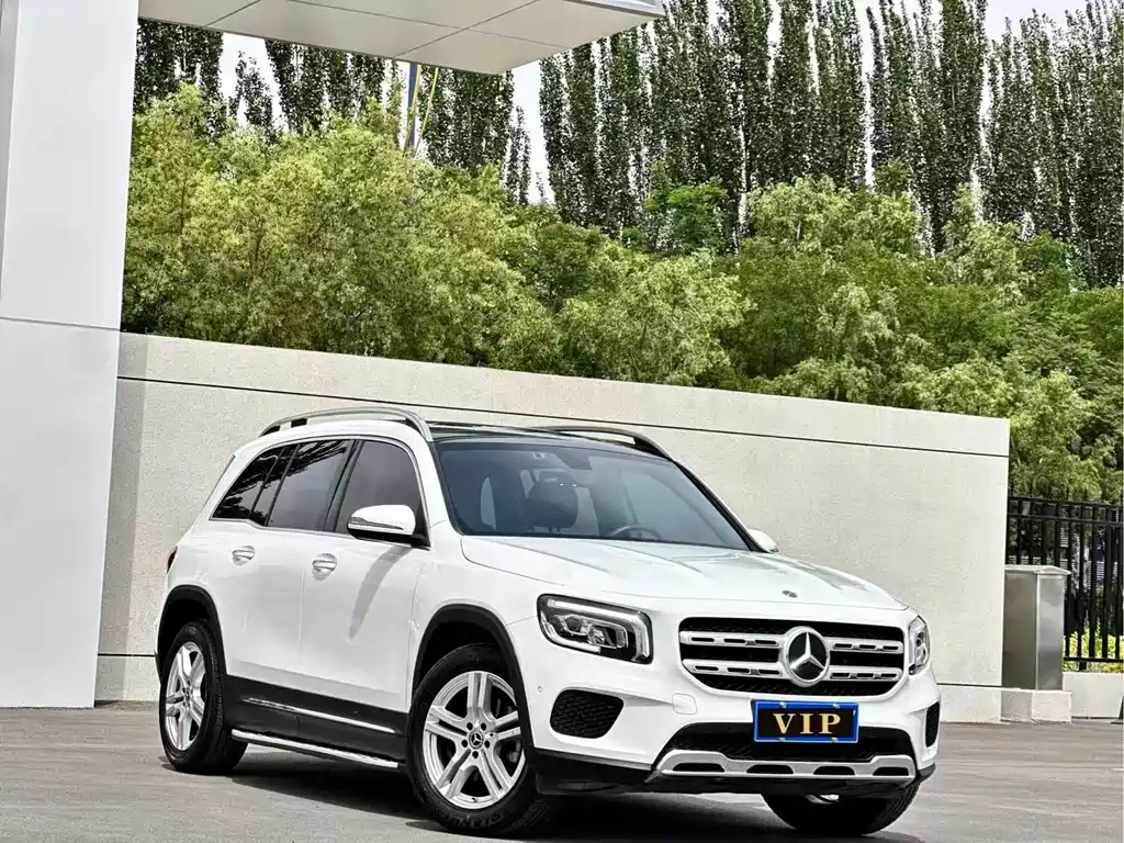 Mercedes-Benz GLB — фото 3