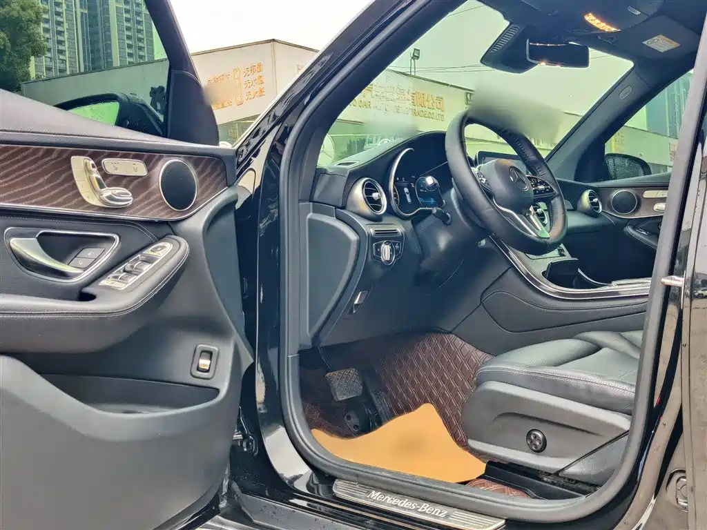 Mercedes-Benz GLC — фото 21