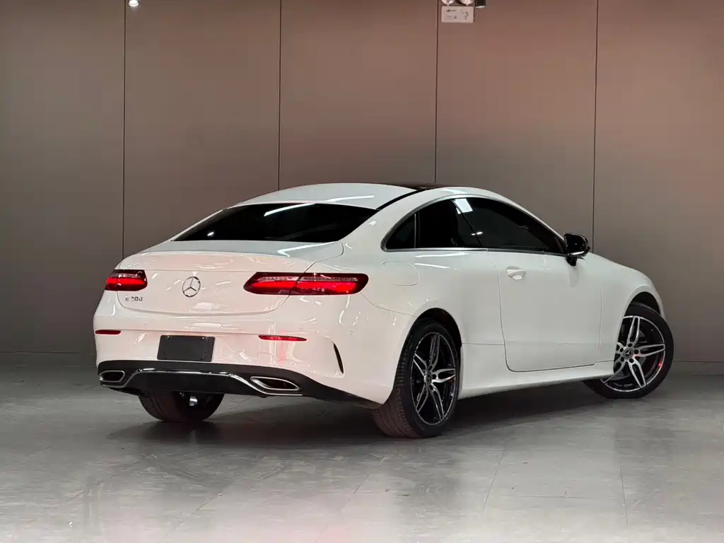 Mercedes-Benz E-Class (Import) — фото 7