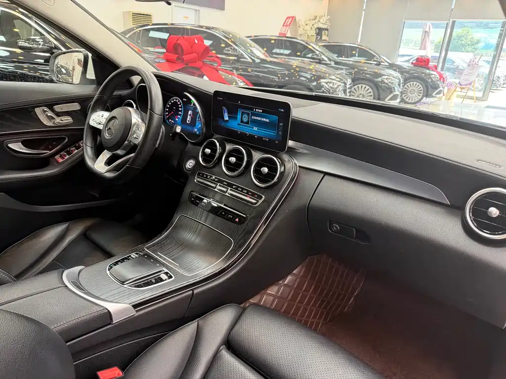 Mercedes-Benz C-Class — фото 17