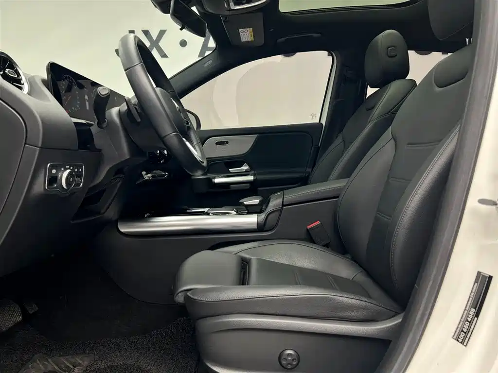 Mercedes-Benz GLA — фото 17