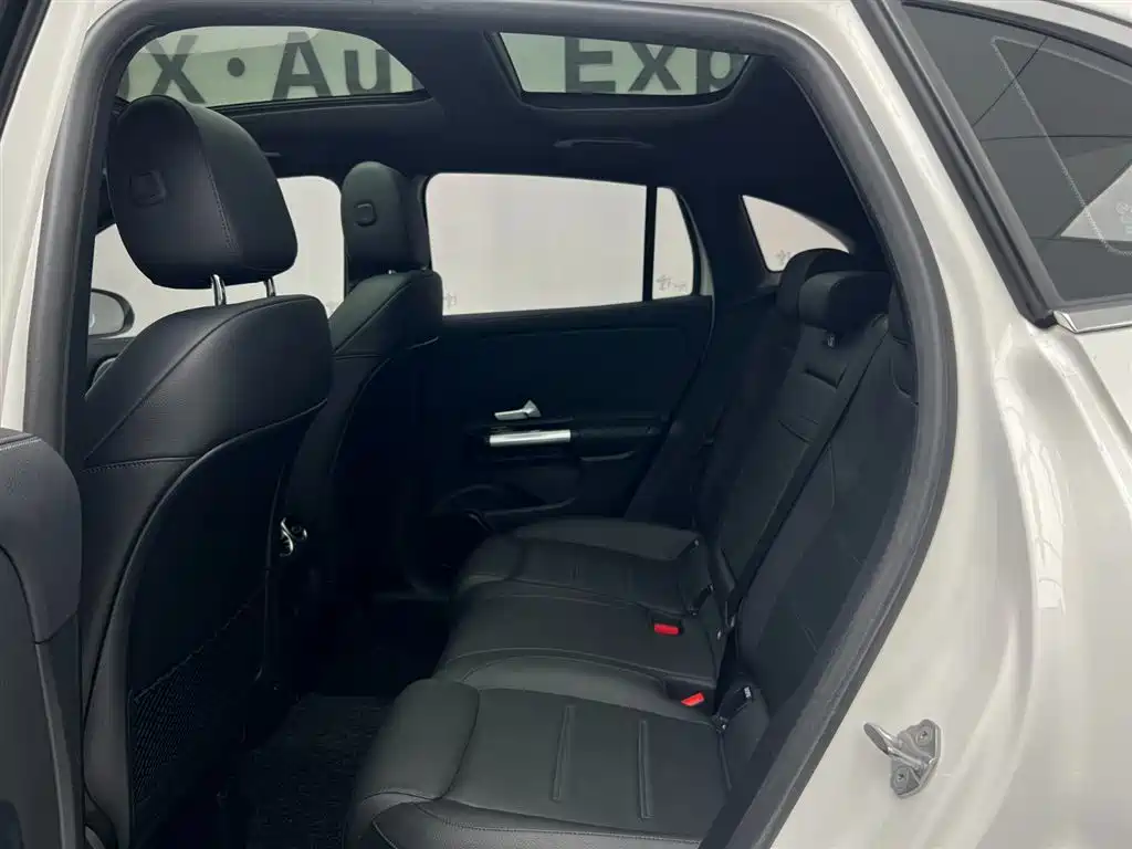 Mercedes-Benz GLA — фото 23
