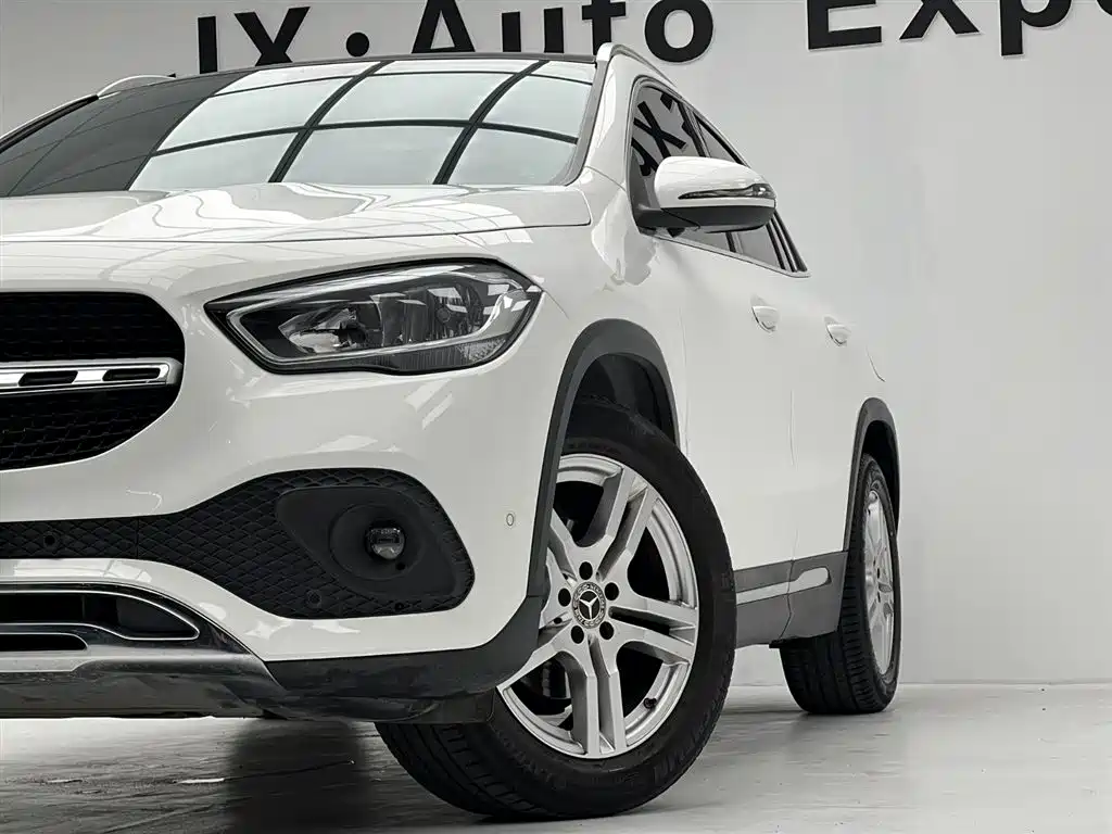 Mercedes-Benz GLA — фото 4