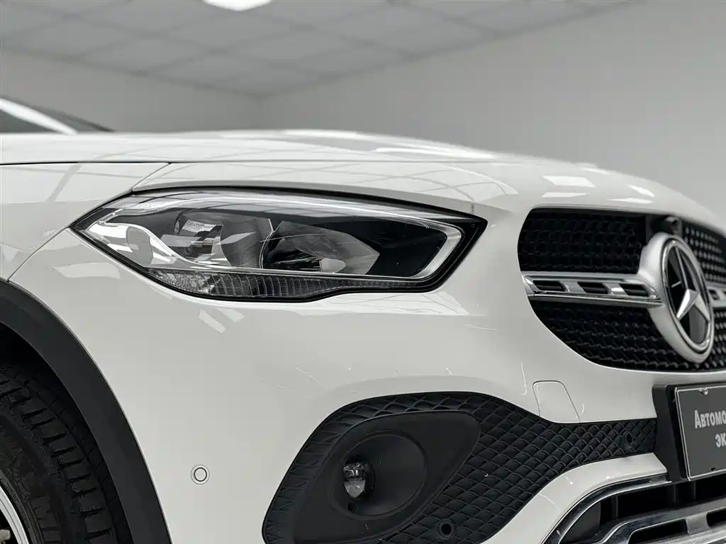 Mercedes-Benz GLA — фото 9