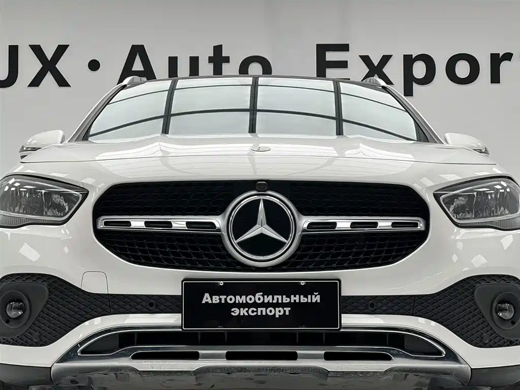 Mercedes-Benz GLA — фото 10