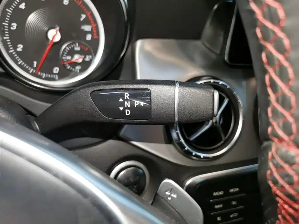 Mercedes-Benz CLA (Import) — фото 14