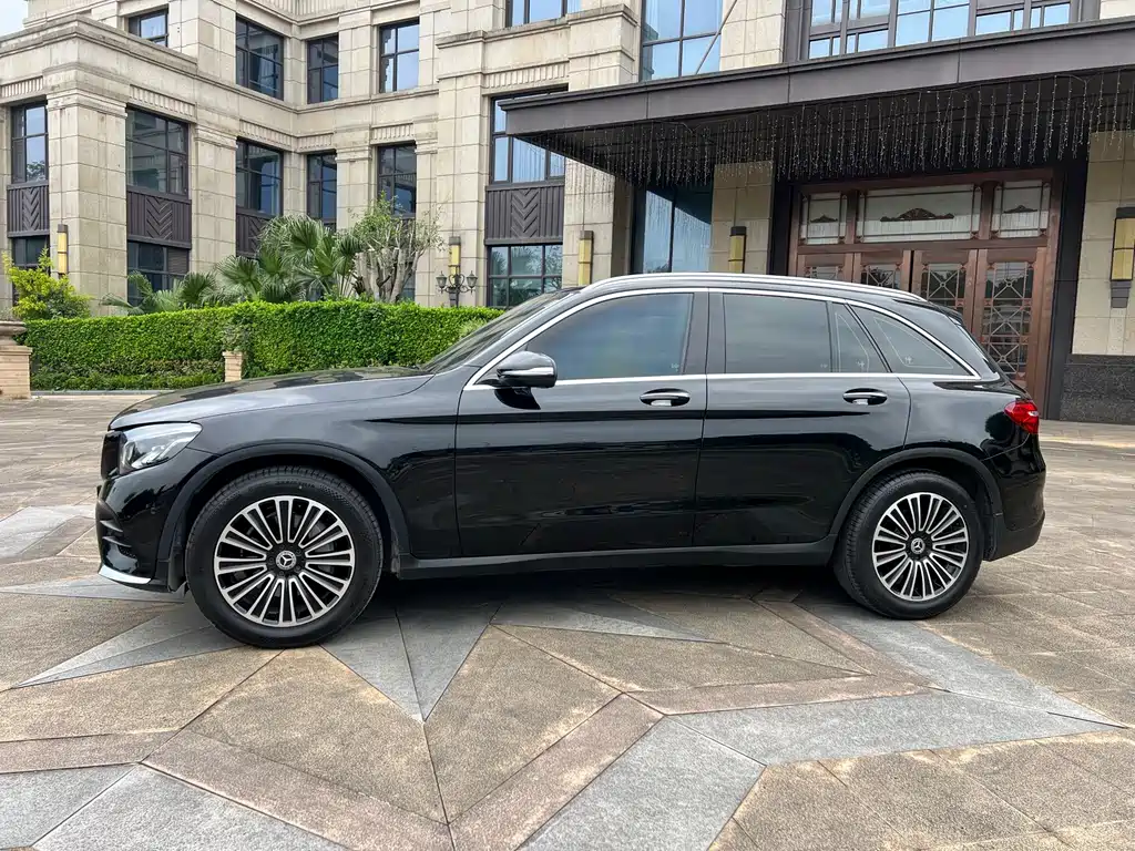 Mercedes-Benz GLC — фото 6