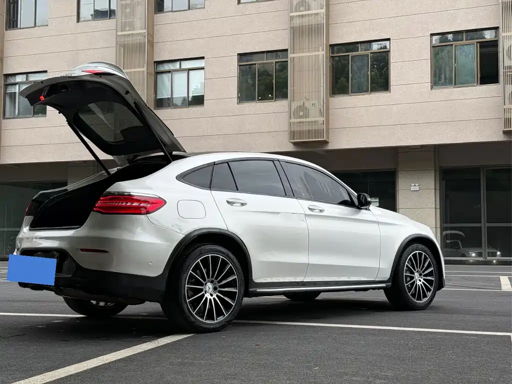 Mercedes-Benz GLC Coupe AMG — фото 9