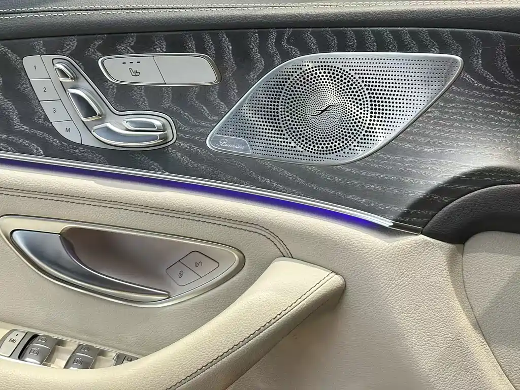 Mercedes-Benz CLS — фото 3