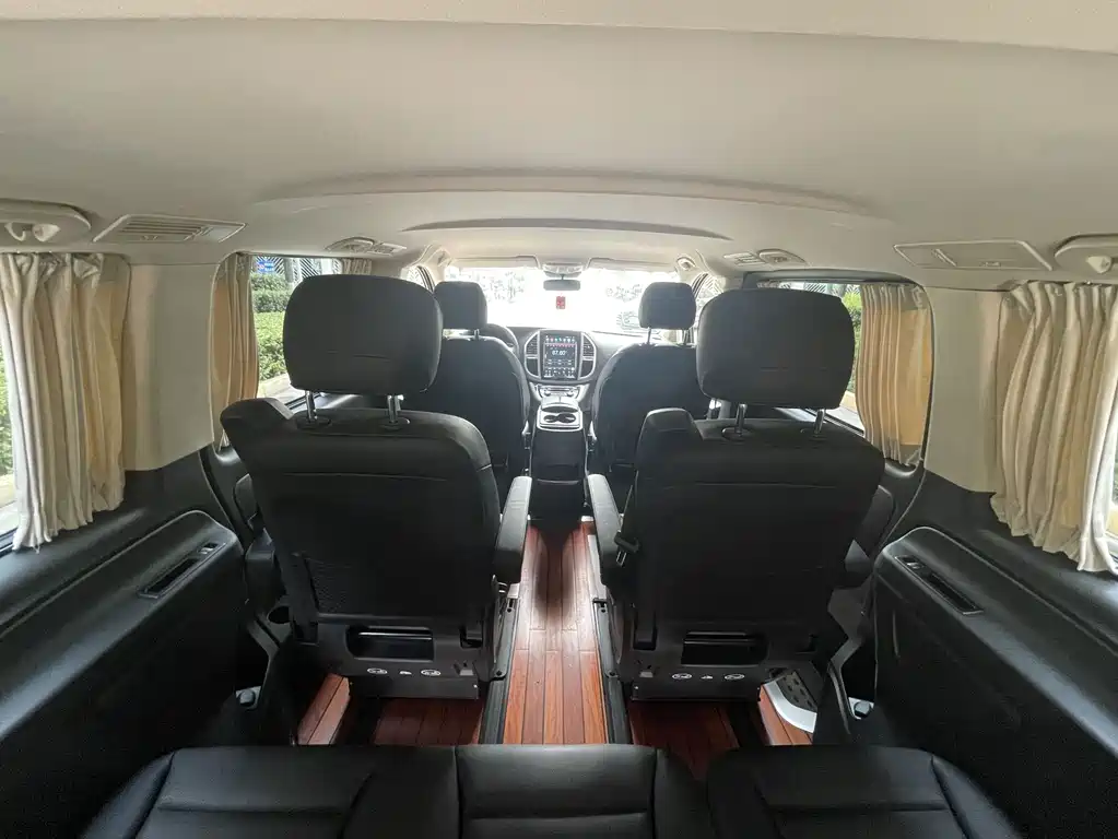 Mercedes-Benz Vito — фото 10