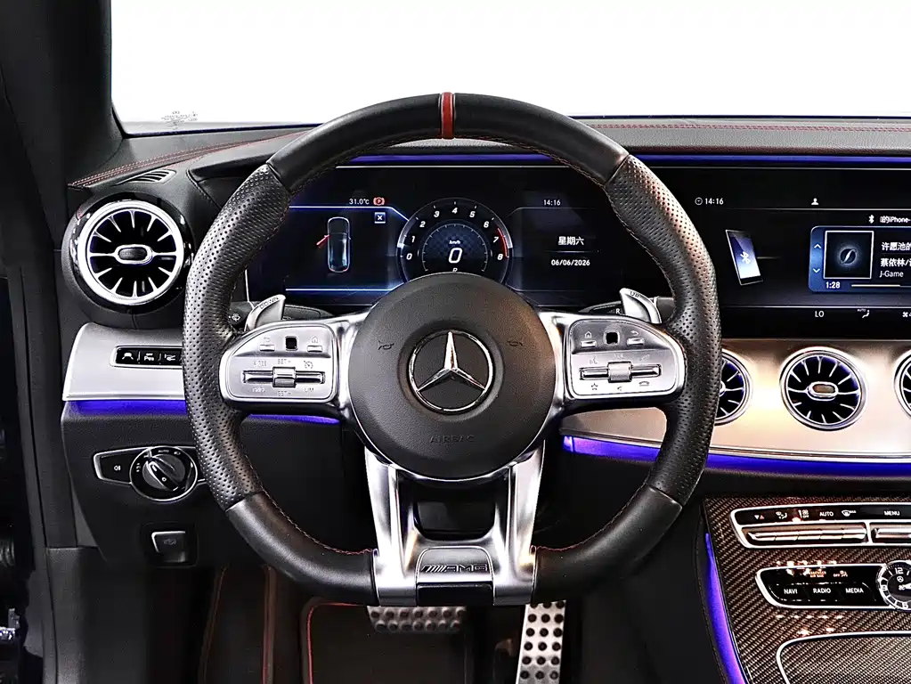 Mercedes-Benz E-Class AMG — фото 10