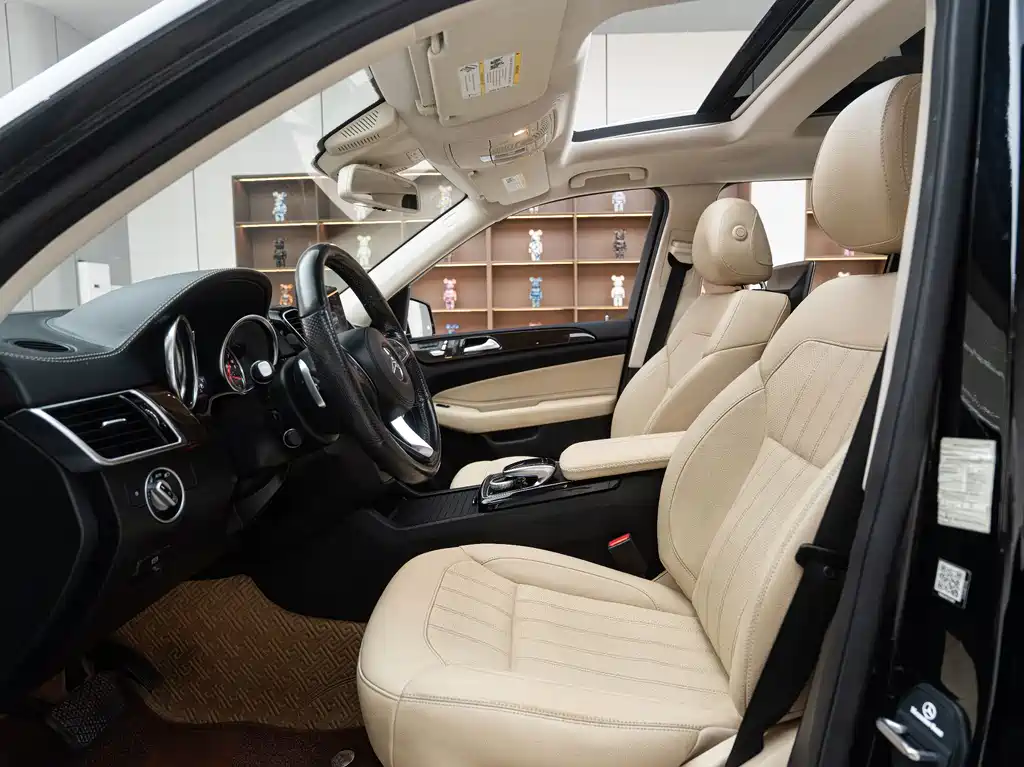 Mercedes-Benz GLS — фото 5