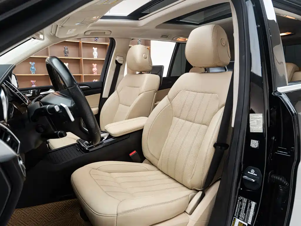 Mercedes-Benz GLS — фото 6