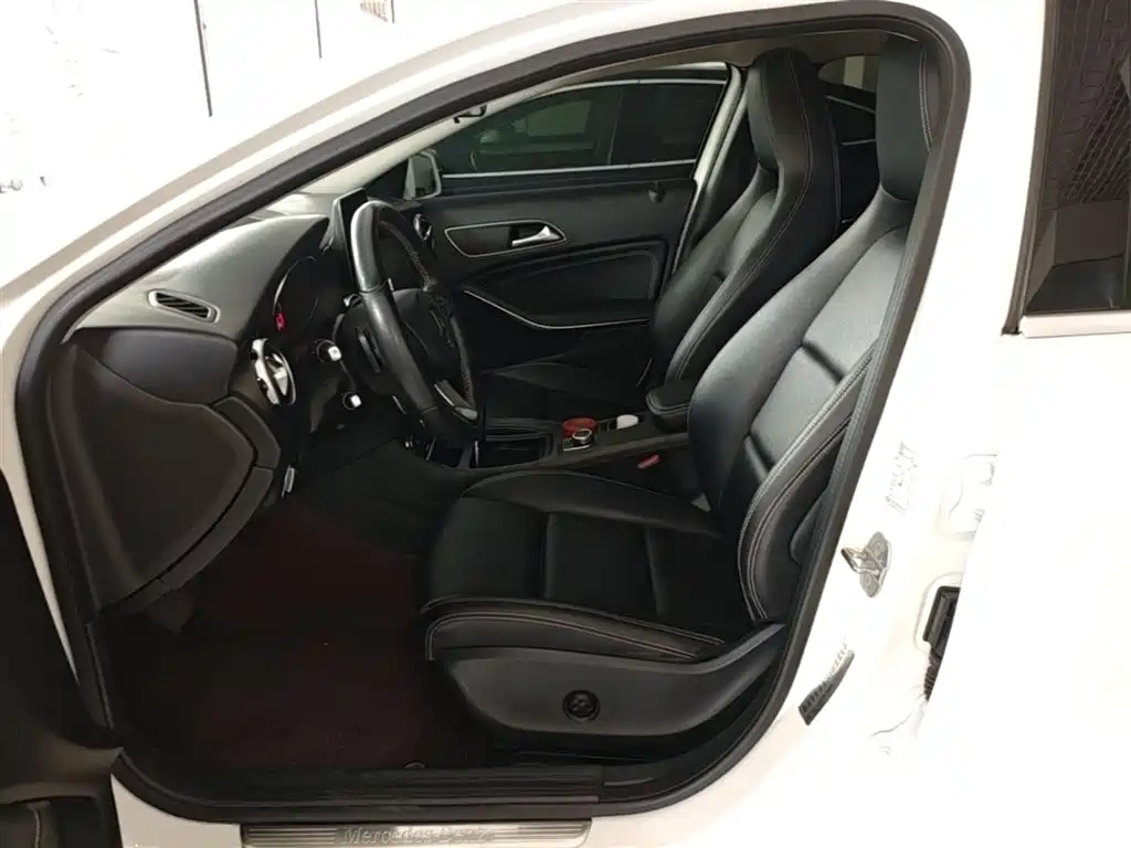 Mercedes-Benz GLA — фото 15