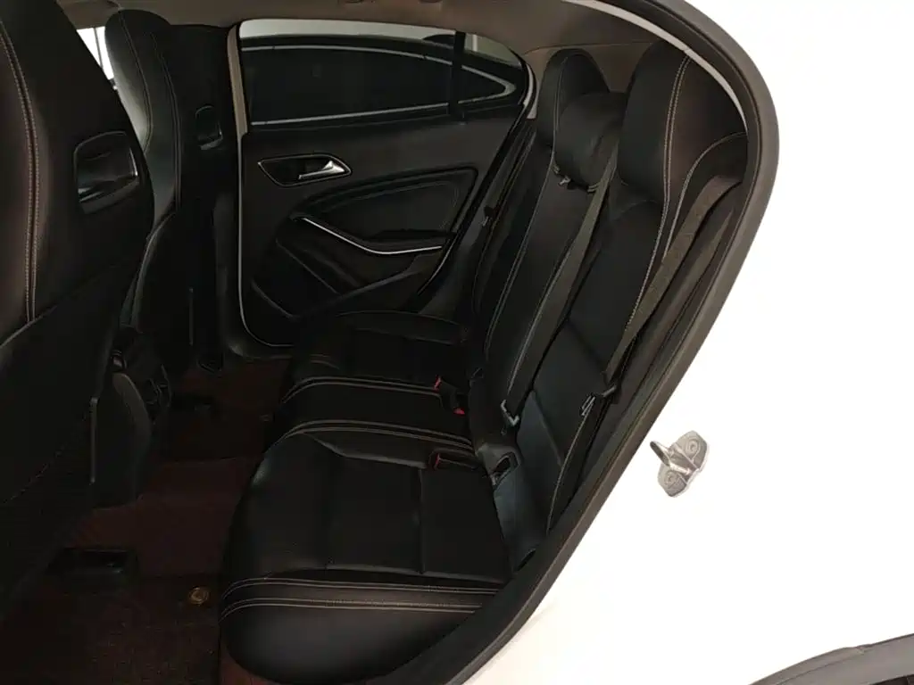 Mercedes-Benz GLA — фото 17