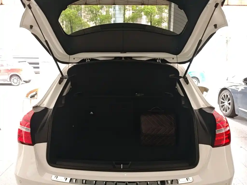 Mercedes-Benz GLA — фото 19