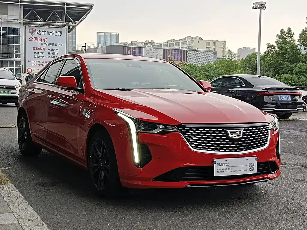 Cadillac CT4 — фото 3