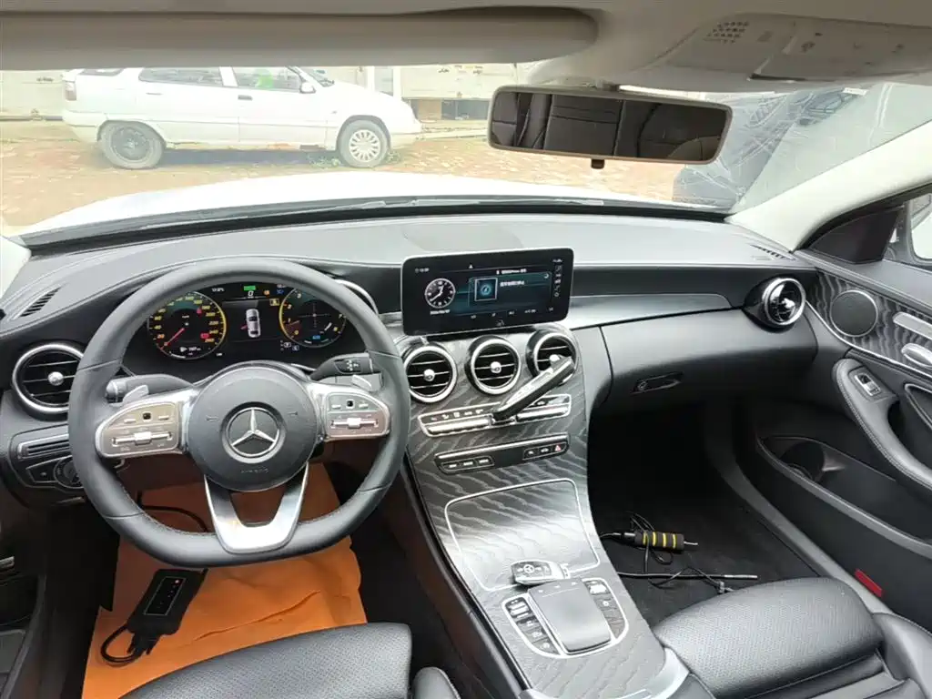 Mercedes-Benz C-Class — фото 13