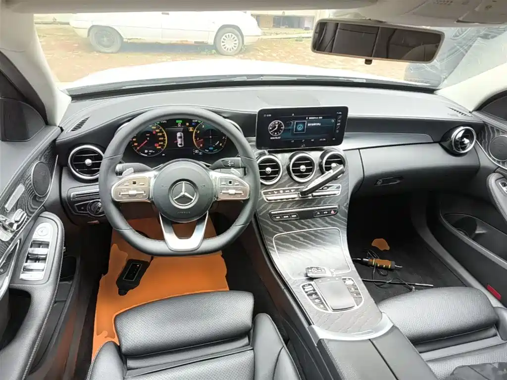 Mercedes-Benz C-Class — фото 10