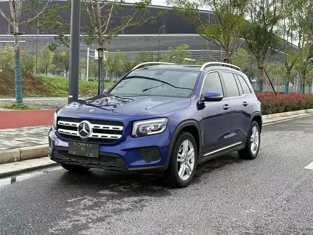 Mercedes-Benz GLB — фото 3