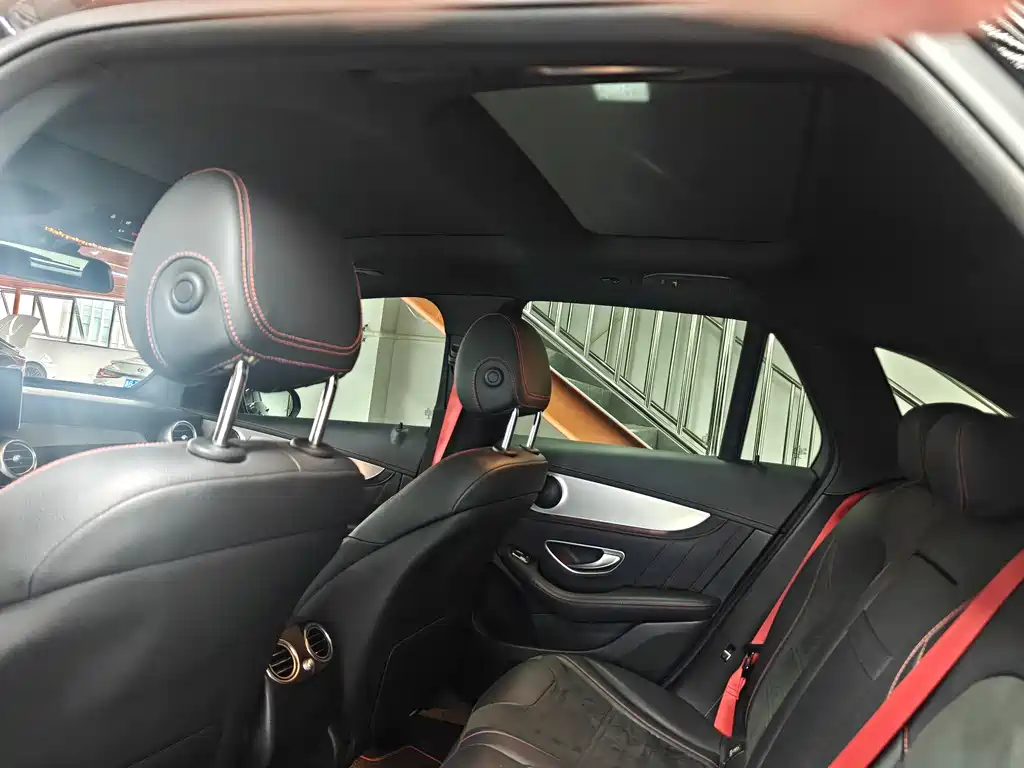 Mercedes-Benz GLC AMG — фото 7