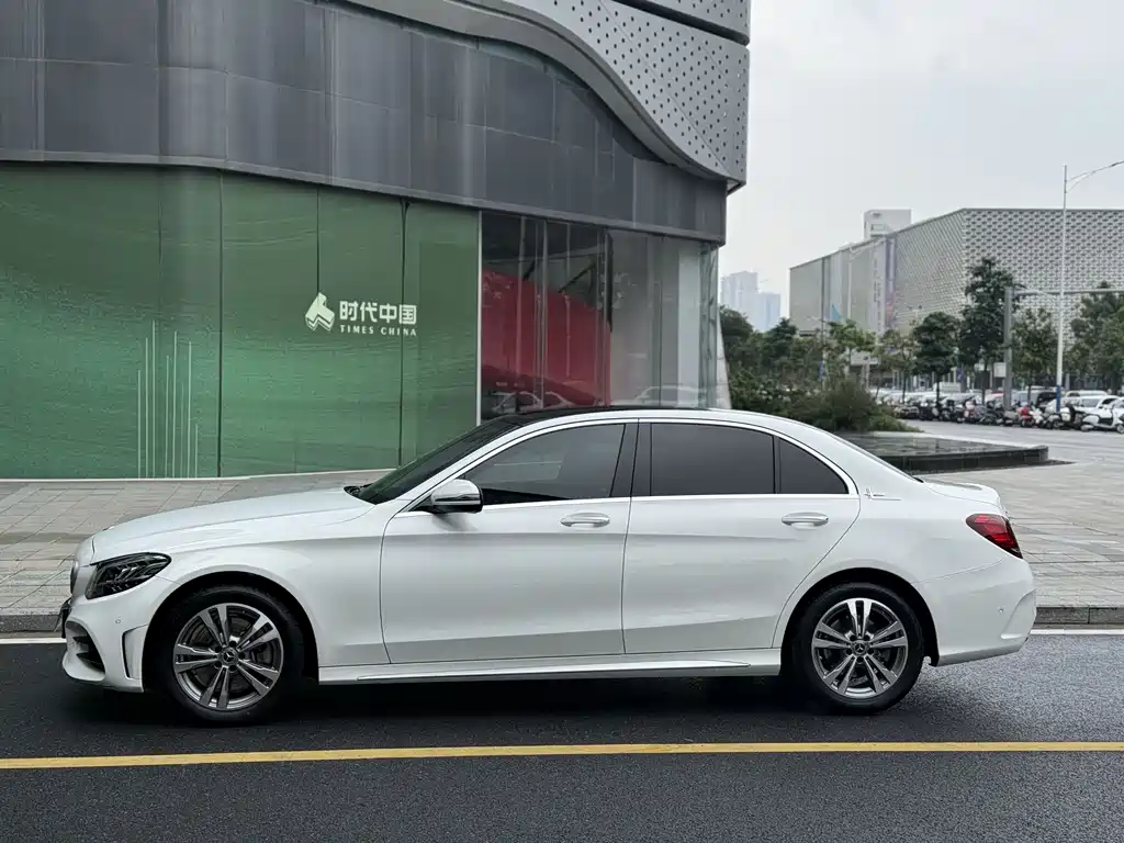 Mercedes-Benz C-Class — фото 3