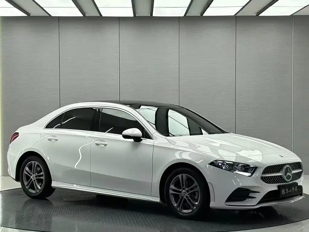 Mercedes-Benz A-Class — фото 6