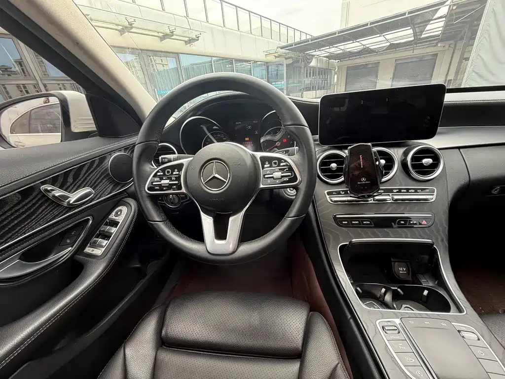 Mercedes-Benz C-Class — фото 10