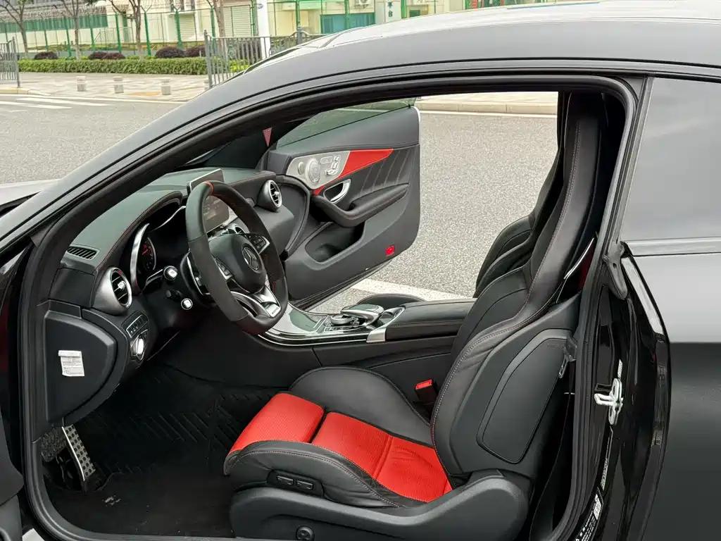 Mercedes-Benz C-Class AMG — фото 4