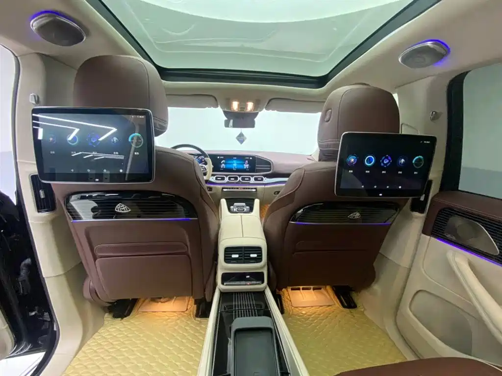 Mercedes-Benz GLS — фото 13