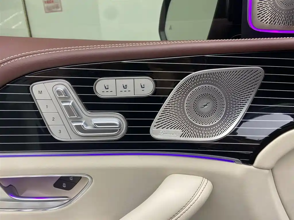 Mercedes-Benz GLS — фото 25