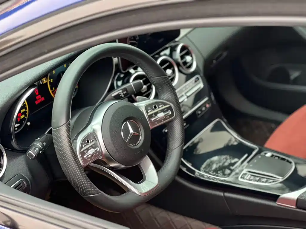 Mercedes-Benz C-Class — фото 10
