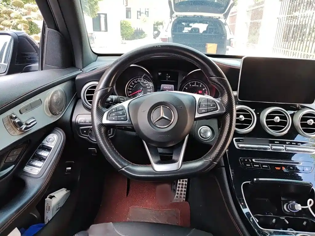 Mercedes-Benz GLC AMG — фото 3