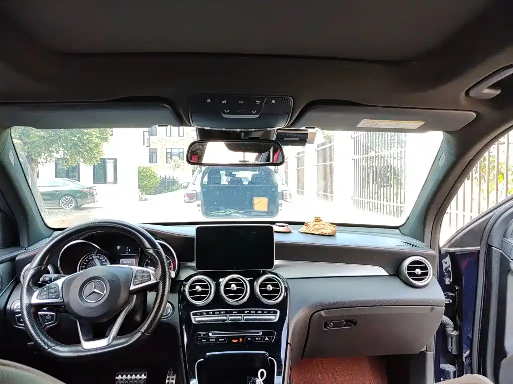 Mercedes-Benz GLC AMG — фото 9