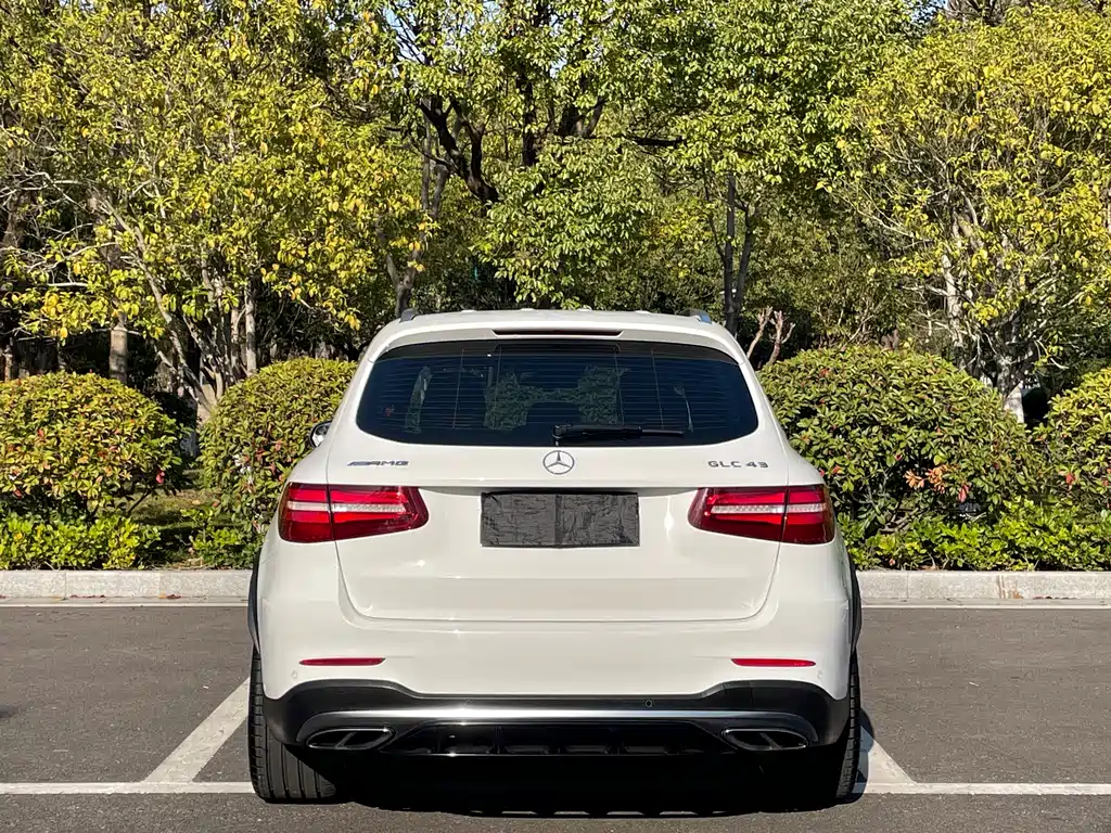 Mercedes-Benz GLC AMG — фото 18