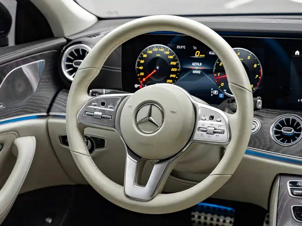 Mercedes-Benz CLS — фото 4