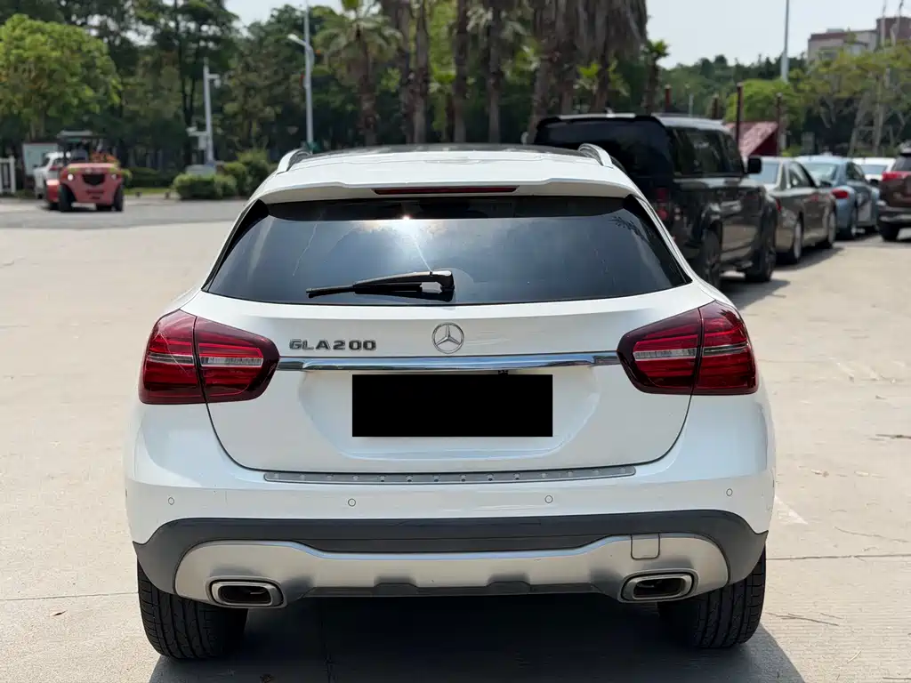 Mercedes-Benz GLA — фото 9