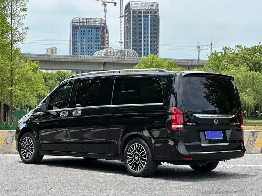 Mercedes-Benz V-Class — фото 5