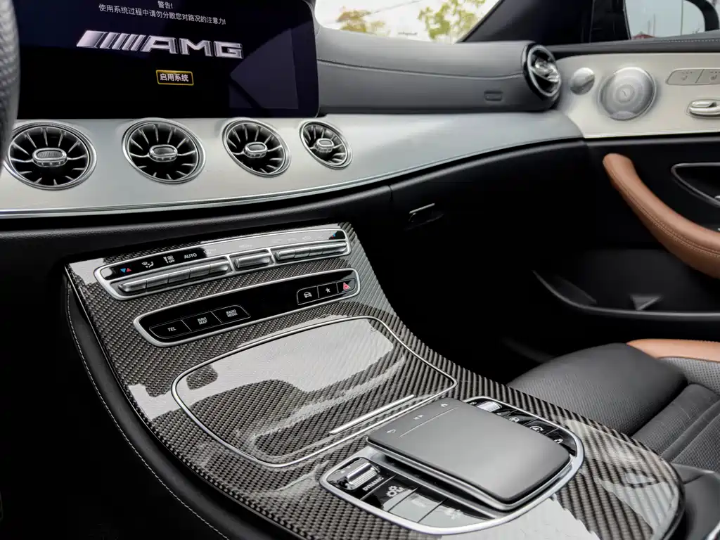 Mercedes-Benz E-Class AMG — фото 15
