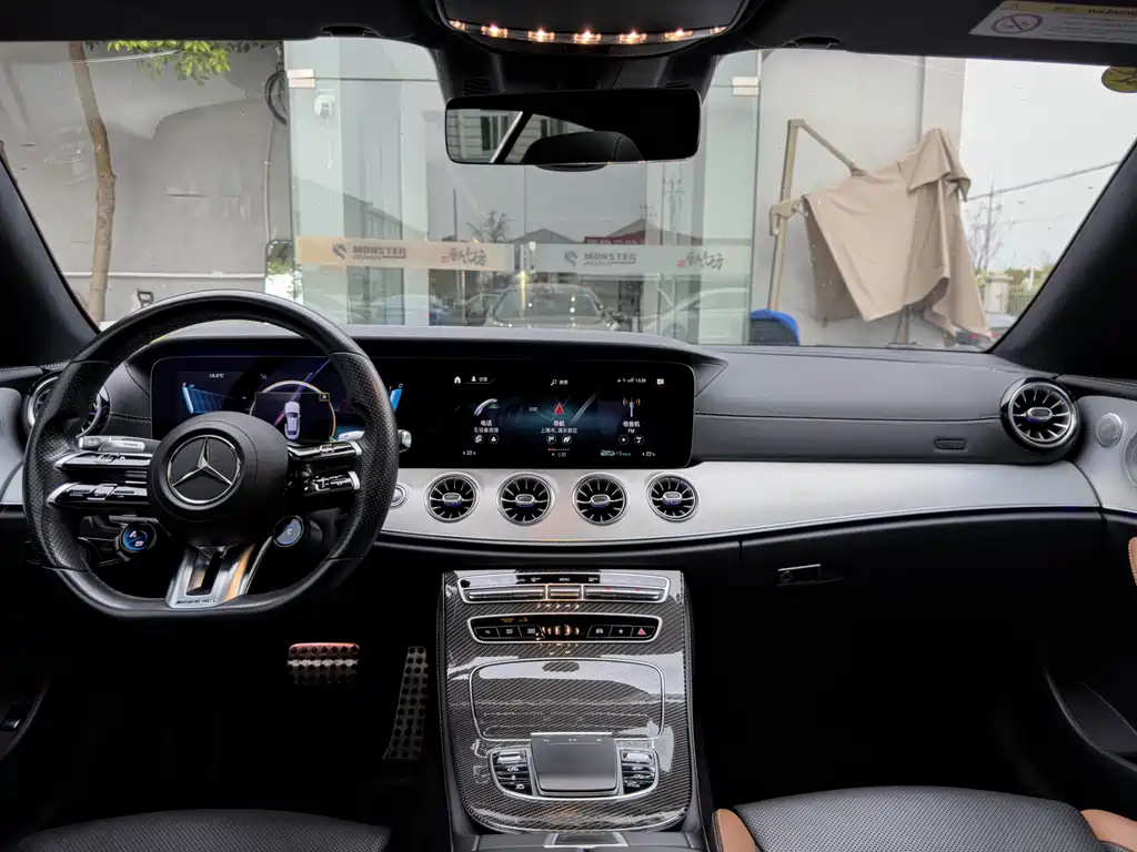 Mercedes-Benz E-Class AMG — фото 18