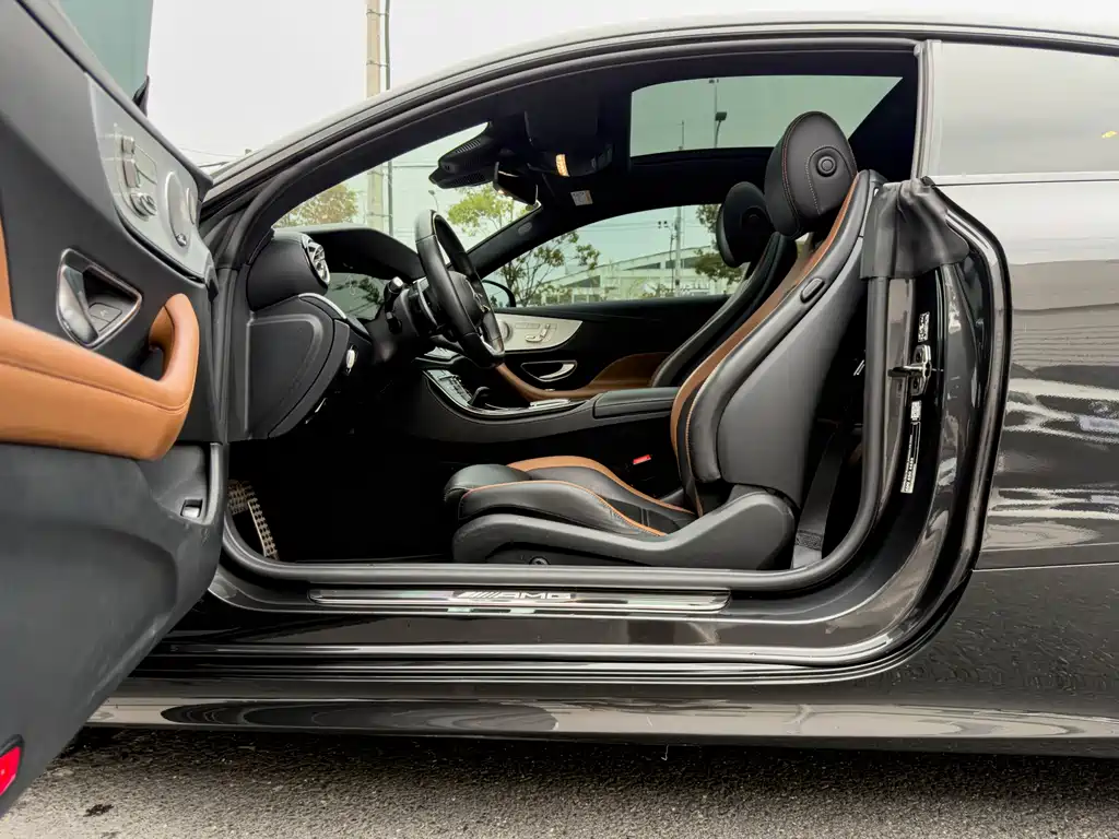 Mercedes-Benz E-Class AMG — фото 21